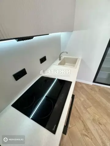 2-комнатная квартира, этаж 12 из 13, 55 м²