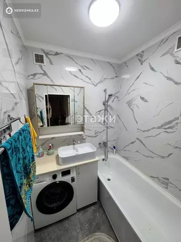 2-комнатная квартира, этаж 4 из 6, 58 м²