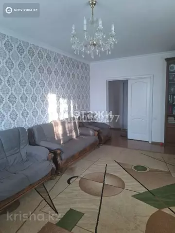 3-комнатная квартира, этаж 10 из 24, 97 м²
