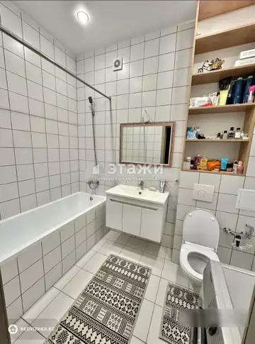 2-комнатная квартира, этаж 9 из 9, 50 м²