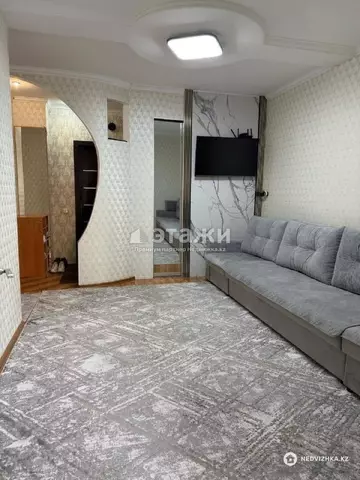 2-комнатная квартира, этаж 2 из 10, 50 м²