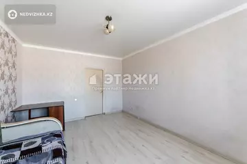 2-комнатная квартира, этаж 4 из 6, 58 м²