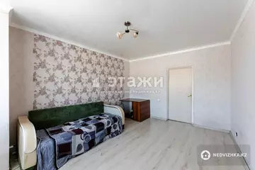 2-комнатная квартира, этаж 4 из 6, 58 м²