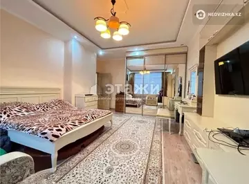2-комнатная квартира, этаж 3 из 18, 101 м²