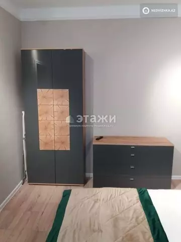 1-комнатная квартира, этаж 8 из 8, 32 м²