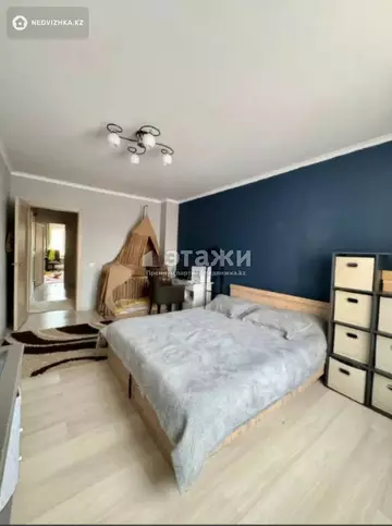 3-комнатная квартира, этаж 9 из 9, 98 м²