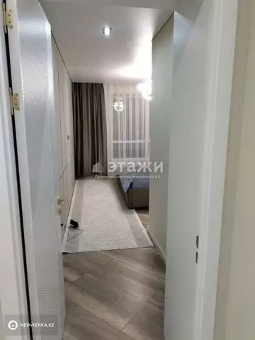 2-комнатная квартира, этаж 8 из 9, 70 м²