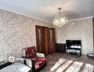 2-комнатная квартира, этаж 3 из 10, 51 м²