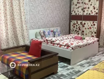1-комнатная квартира, этаж 2 из 3, 45 м², на длительный срок