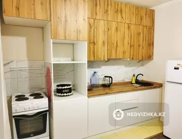1-комнатная квартира, этаж 1 из 17, 44 м², на длительный срок