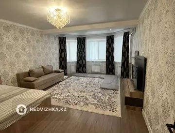 1-комнатная квартира, этаж 2 из 5, 62 м²