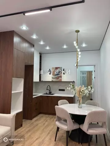 2-комнатная квартира, этаж 4 из 9, 45 м²
