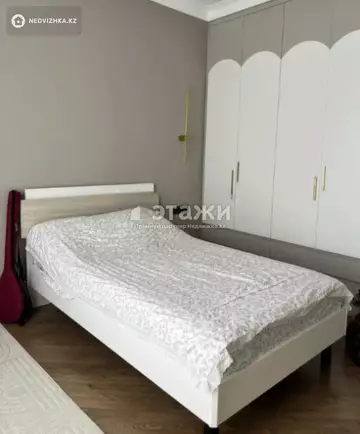 3-комнатная квартира, этаж 9 из 12, 84 м²