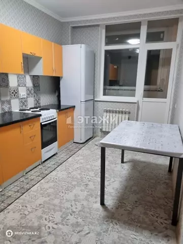 1-комнатная квартира, этаж 2 из 9, 36 м²
