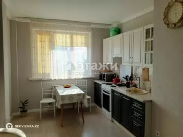 2-комнатная квартира, этаж 8 из 9, 49 м²