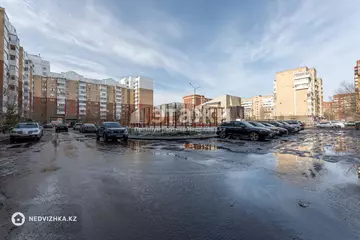 2-комнатная квартира, этаж 9 из 16, 66 м², на длительный срок