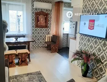 2-комнатная квартира, этаж 1 из 4, 42 м²
