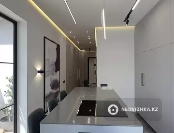 3-комнатная квартира, этаж 18 из 21, 100 м²
