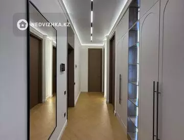 3-комнатная квартира, этаж 10 из 20, 75 м²