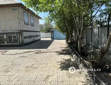 6-комнатный дом, 30 соток, 132 м²