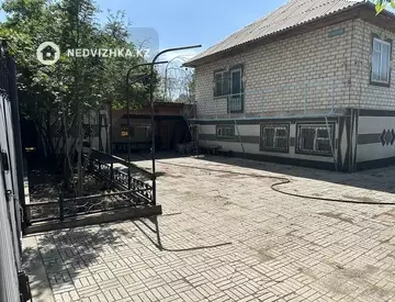 6-комнатный дом, 30 соток, 132 м²