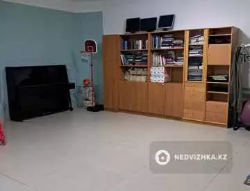 6-комнатный таунхаус, 6.6 соток, 423 м², на длительный срок