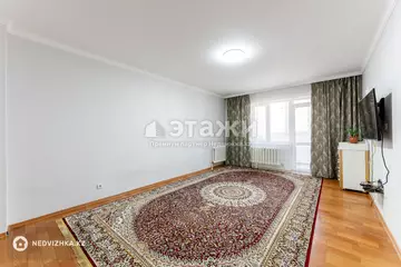 2-комнатная квартира, этаж 7 из 12, 78 м²