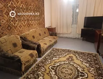 3-комнатная квартира, этаж 1 из 5, 61 м², на длительный срок