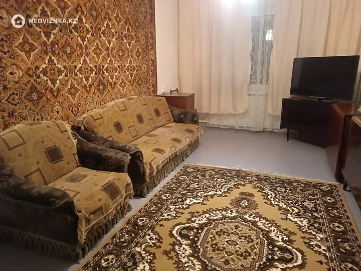 61.3 м², 3-комнатная квартира, этаж 1 из 5, 61 м², на длительный срок, изображение - 1