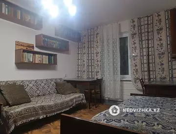 3-комнатная квартира, этаж 1 из 5, 61 м², на длительный срок