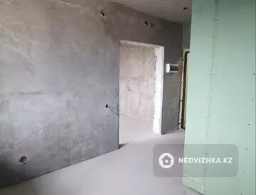 1-комнатная квартира, этаж 13 из 14, 34 м²