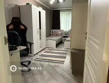 3-комнатная квартира, этаж 4 из 4, 58 м²