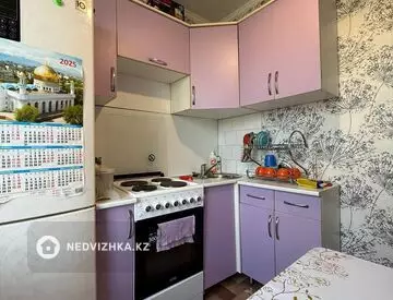3-комнатная квартира, этаж 3 из 5, 58 м²