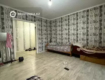 1-комнатная квартира, этаж 8 из 10, 47 м²