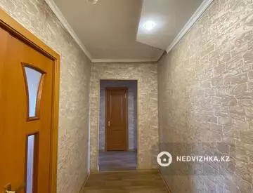 4-комнатная квартира, этаж 5 из 5, 80 м²