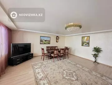 3-комнатная квартира, этаж 9 из 9, 137 м²