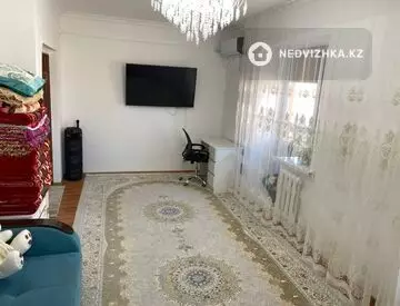 3-комнатная квартира, этаж 1 из 5, 70 м²
