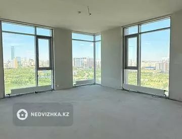 3-комнатная квартира, этаж 14 из 18, 117 м²