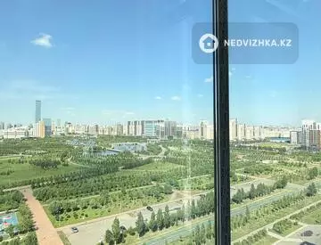 3-комнатная квартира, этаж 14 из 18, 117 м²