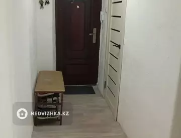 2-комнатная квартира, этаж 4 из 4, 49 м²