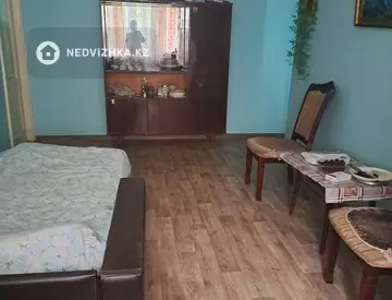 2-комнатная квартира, этаж 3 из 5, 44 м²