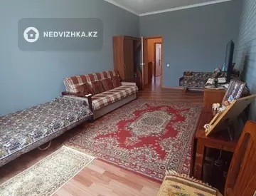 2-комнатная квартира, этаж 11 из 14, 76 м²