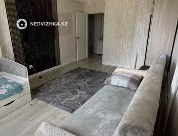 3-комнатная квартира, этаж 1 из 5, 84 м²