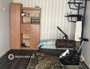 4-комнатная квартира, этаж 4 из 4, 87 м², на длительный срок