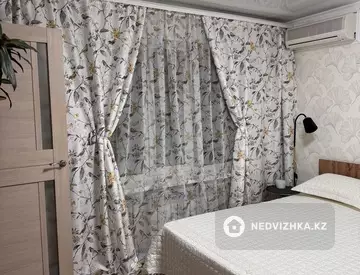 2-комнатная квартира, этаж 1 из 5, 40 м², посуточно