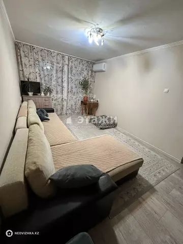 1-комнатная квартира, этаж 4 из 5, 32 м²
