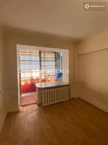1-комнатная квартира, этаж 3 из 5, 14 м²