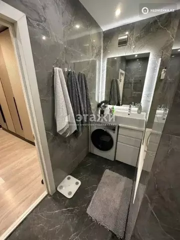 2-комнатная квартира, этаж 3 из 13, 56 м²