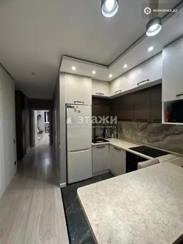 2-комнатная квартира, этаж 3 из 13, 56 м²