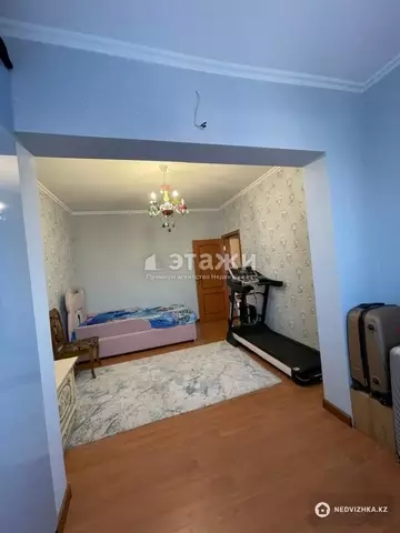 4-комнатная квартира, этаж 5 из 9, 96 м²